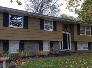 28 Jamestown Ter, Rochester, NY 14615