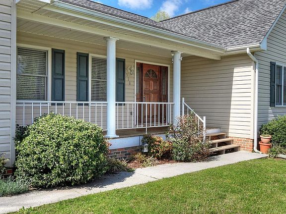 5th image of 938 Diane Ave