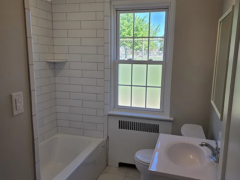 605 S Eagle Rd — Photo 11