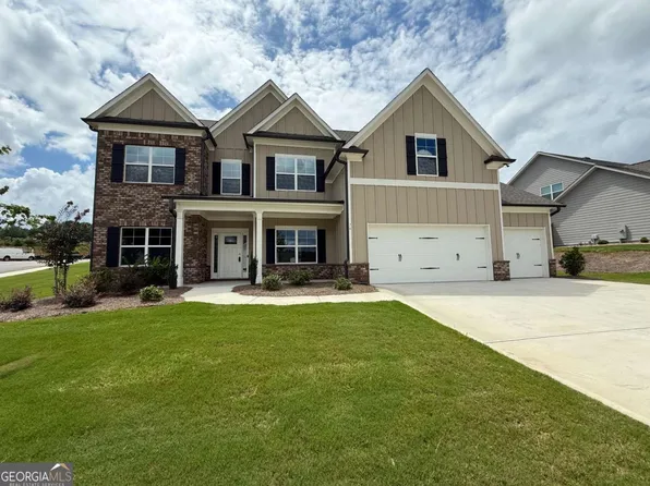 76 Hidden Fields Way, Hoschton, GA 30548