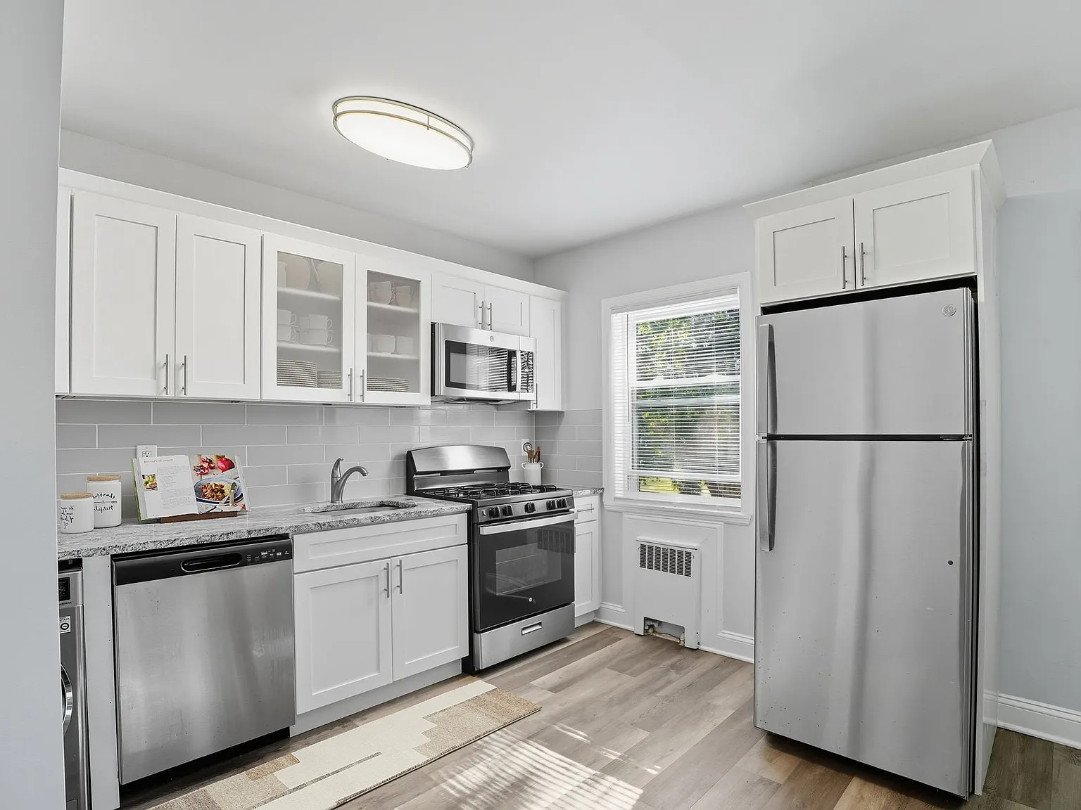 Eagle Rock Apartments at Huntington Station — Photo 4