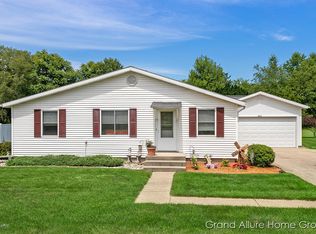2775 Crockery Shores Rd, Casnovia, MI 49318
