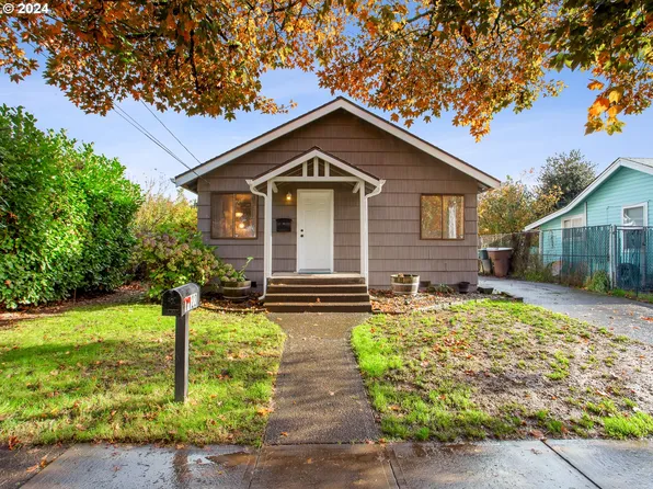 1122 9th Ave, Longview, WA 98632