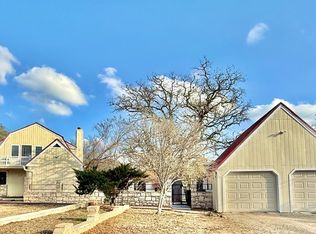 125 Catalina Ct, Kerrville, TX 78028