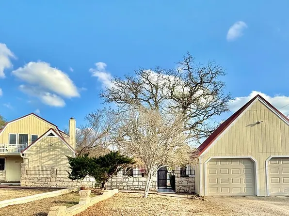 125 Catalina Ct, Kerrville, TX 78028