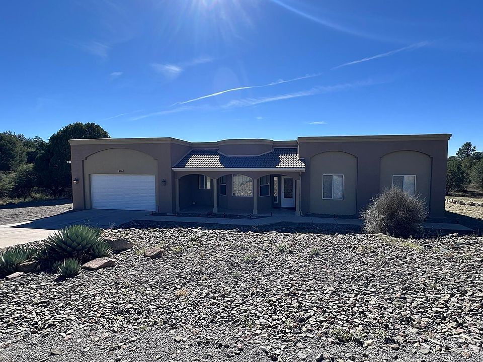 1st image of 4761 N Grandview Rd