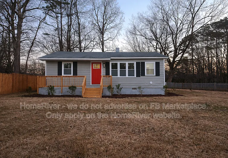 5033 Sunset Lake Rd — Photo 3