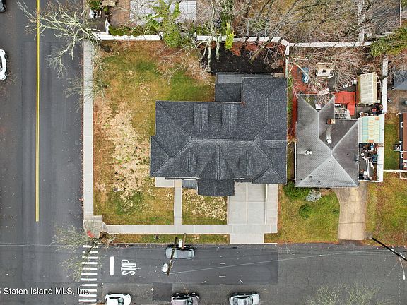 4th image of 69 Elmbank St