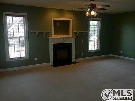 5th image of 304 Fannis Cir