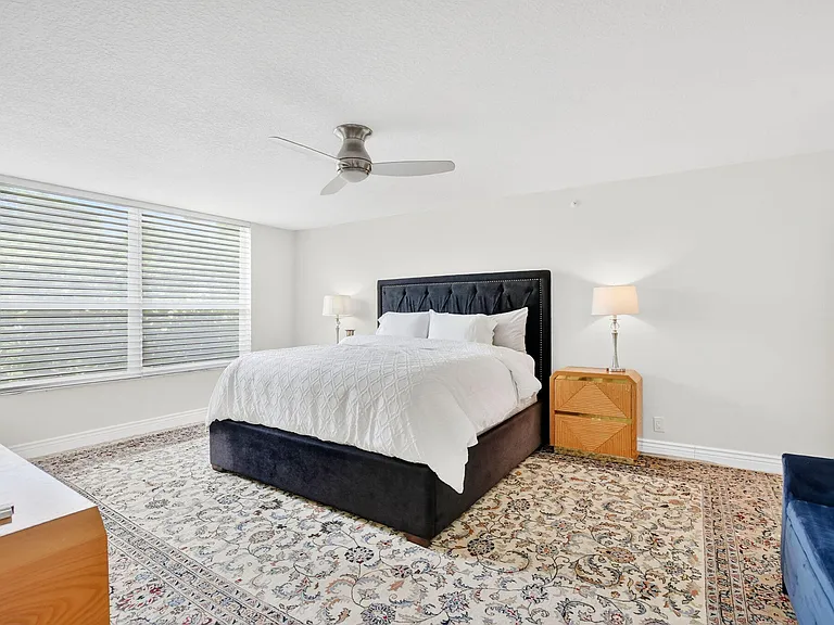 7233 Promenade Dr #101 — Photo 40