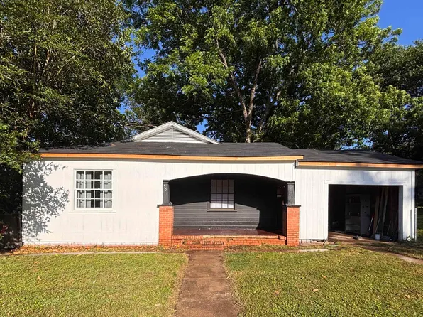507 S Lamar St, Overton, TX 75684