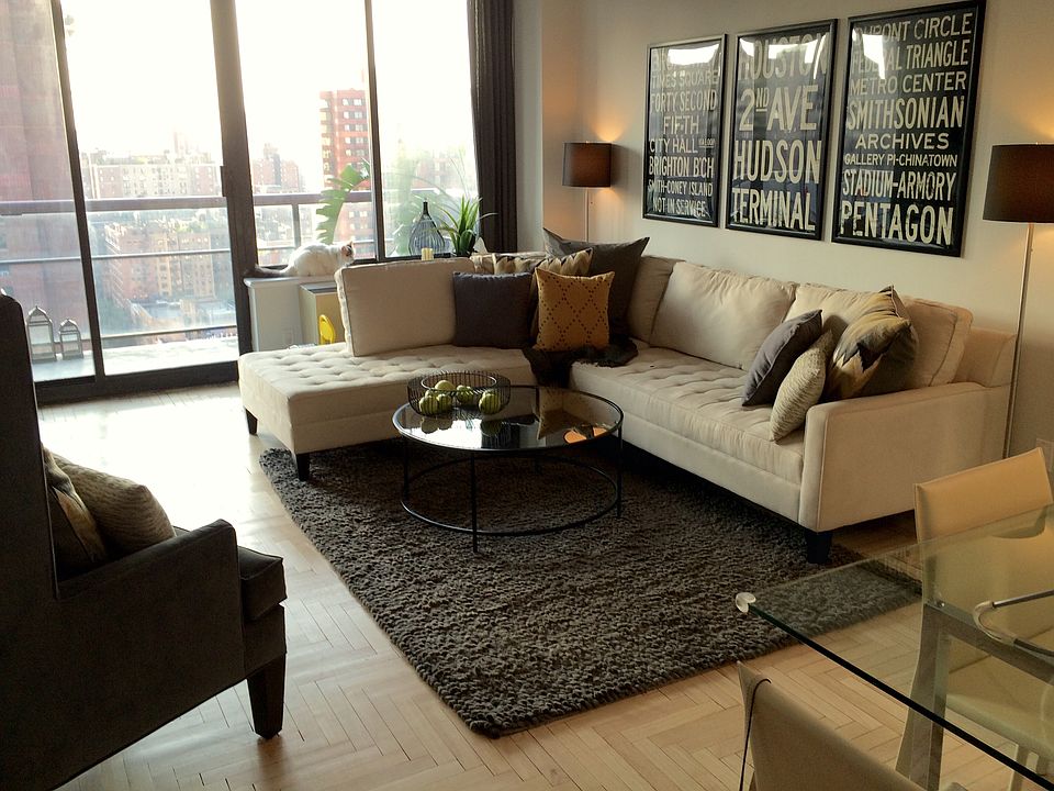 1st image of 300 E 93rd St APT 33B
