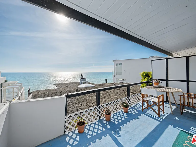 25154 Malibu Rd #4 — Photo 4