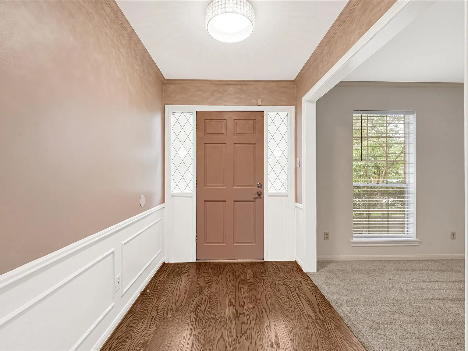 5 bed, 2.5 bath, 2649 sqft, $2,700 — Photo 4
