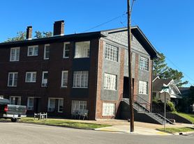 1731 S Quincy Ave