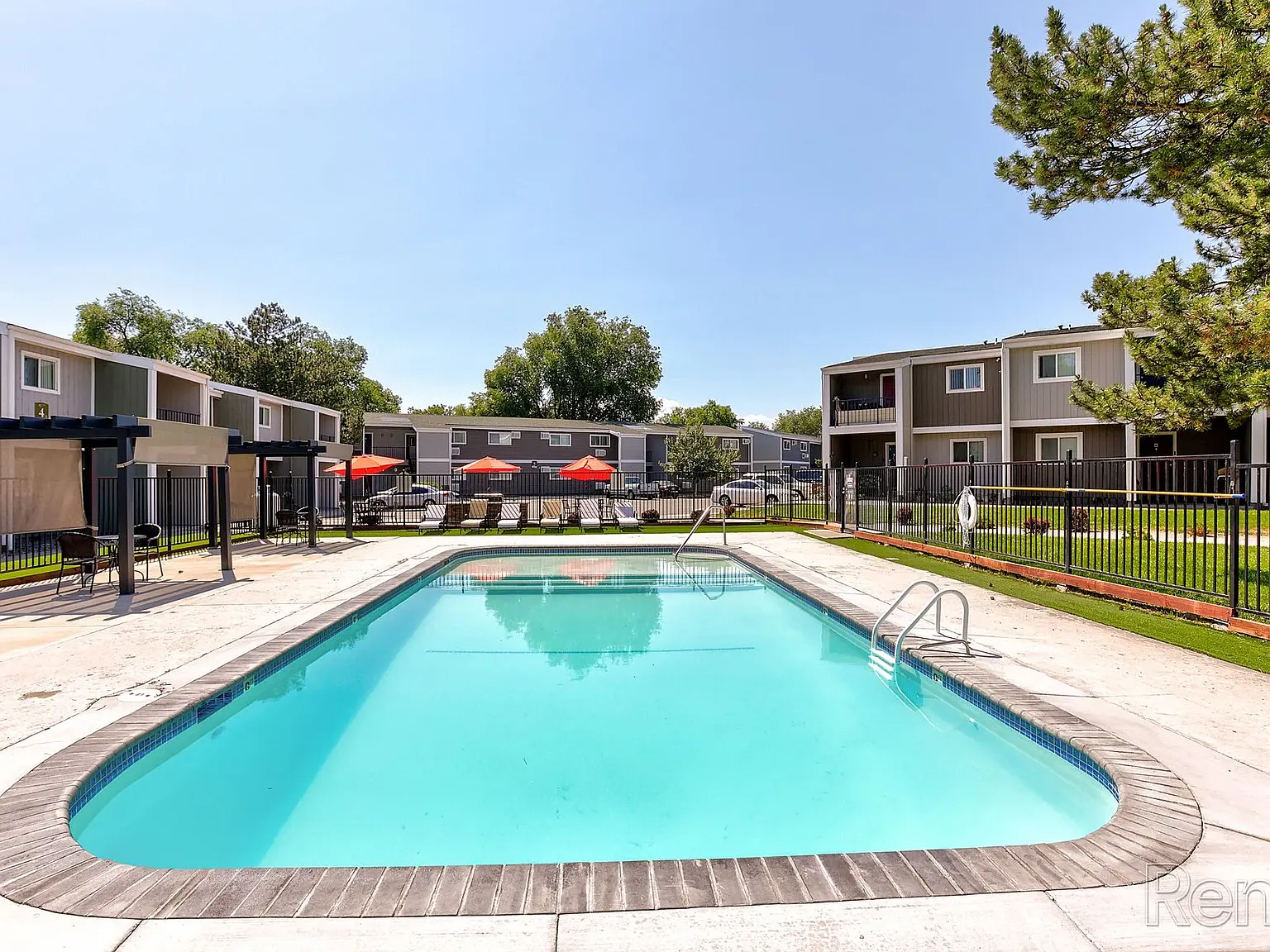 WIllowbrook Apartments — Photo 4