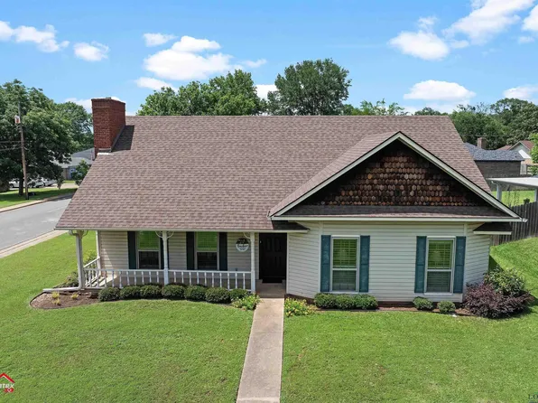 1918 Inglewood St, Henderson, TX 75654