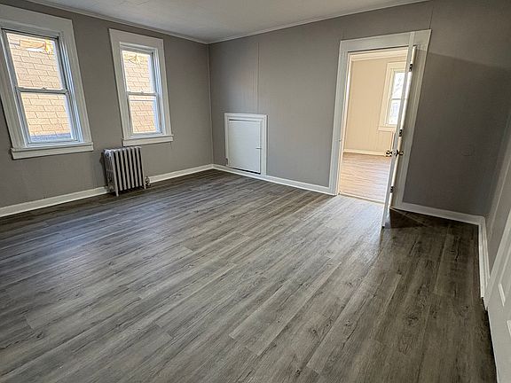 4th image of 61 Tillinghast St APT 3
