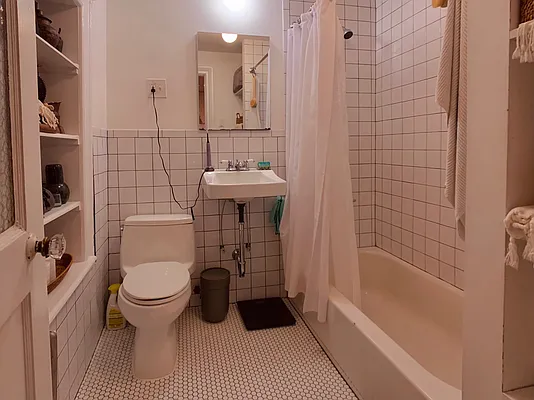 Rented by Dream Space Realty | media 24