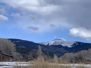 191 Santa Barbara Rd, Vadito, NM 87579