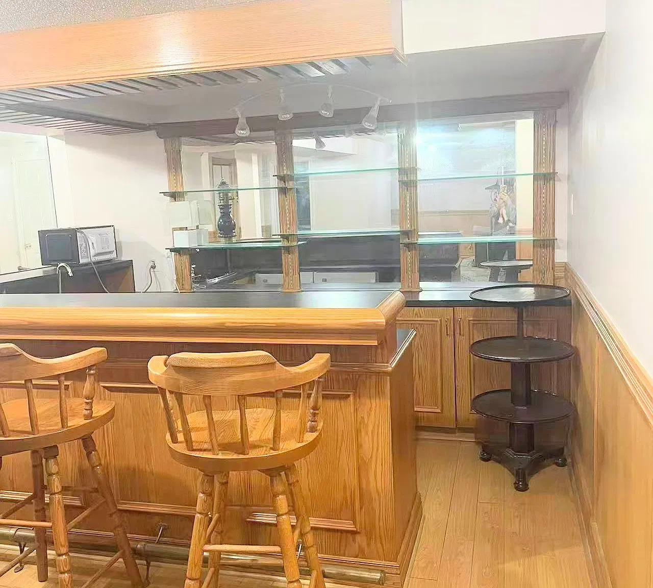 2 bed, $1,800 — Photo 2