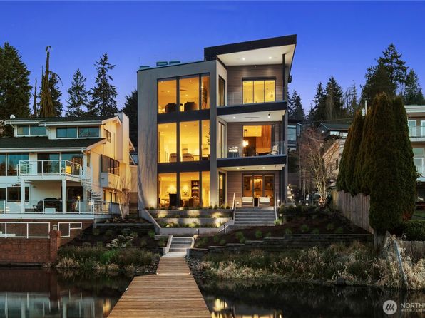 9810 SE Shoreland Drive, Bellevue, WA 98004