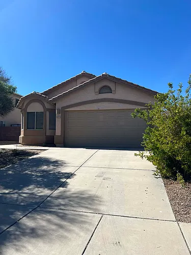 8855 N Moonfire Dr Photo 1