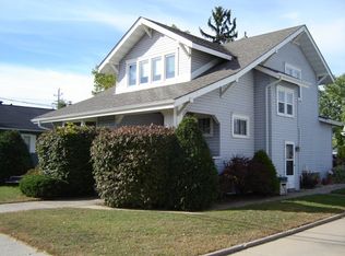 208 E Alfred St, Weyauwega, WI 54983