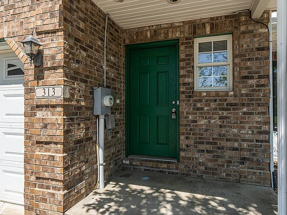 4th image of 313 Faulconer Dr