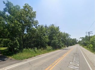 26251 N Diamond Lake Rd, Mundelein, IL 60060