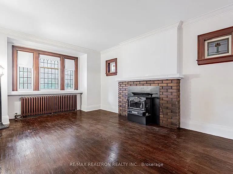 149 Eastbourne Ave — Photo 5