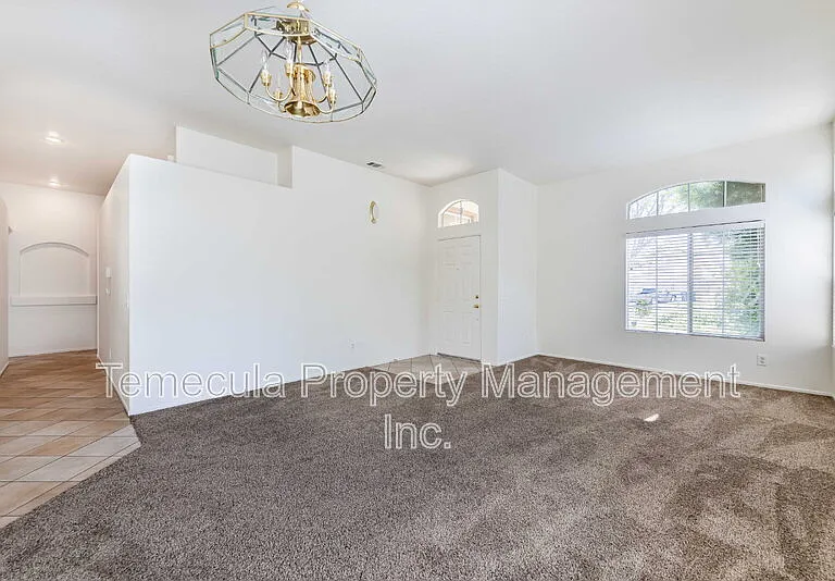 26440 Saint Ives Ct — Photo 3