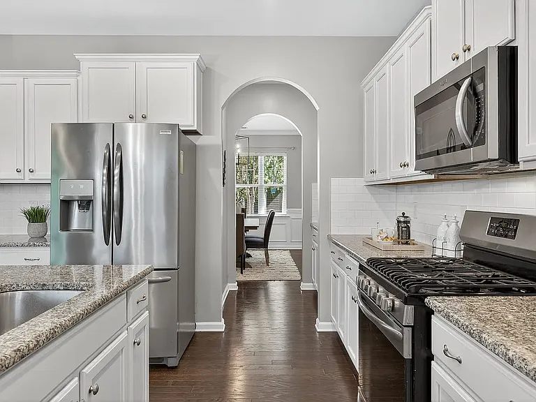 7019 Hamilton Mill Dr — Photo 3