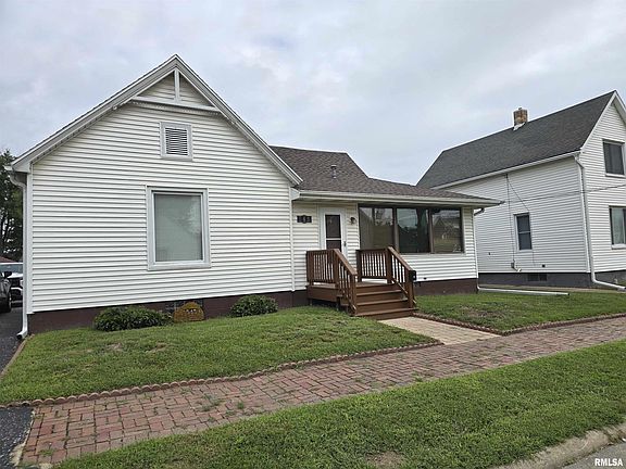 4th image of 543 Custer Pl