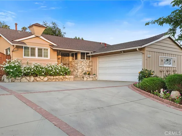 7546 Bluebell Ave, North Hollywood, CA 91605