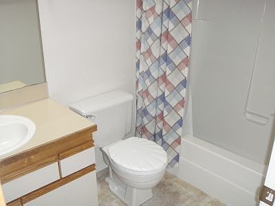 Main bath w/ new flooring
