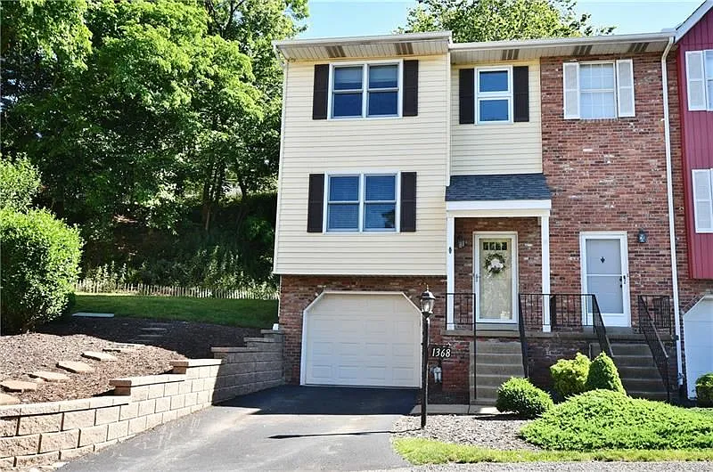 1368 Quail Run Cir photo 1