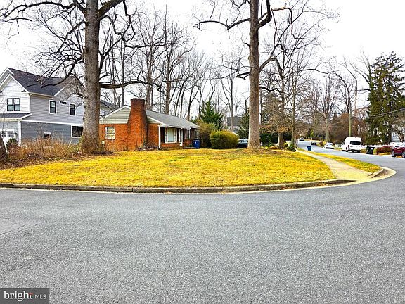 2nd image of 6633 Moly Dr