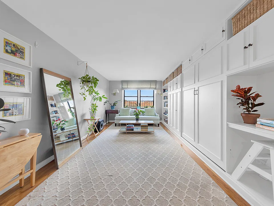 414 Elmwood Ave #6H