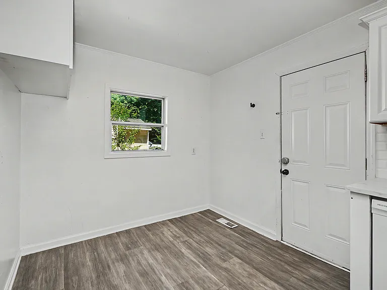 2113 Jennie Linn Dr — Photo 22