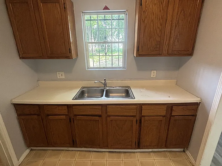 2134 N Minnesota Ave — Photo 12