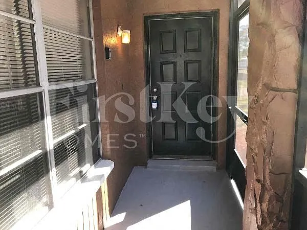 2224 E Hanna Ave — Photo 3