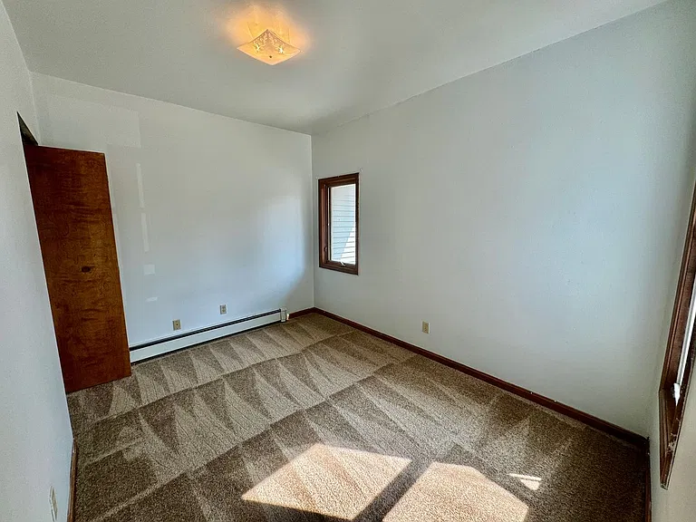 415 Ballard St — Photo 6