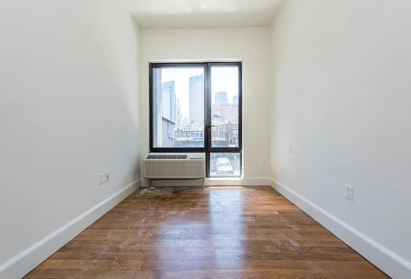 Rented by Nooklyn NYC LLC | media 79