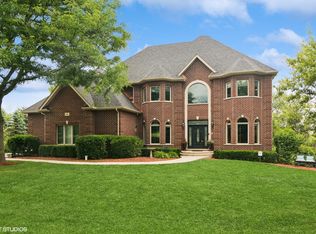 32 Squire Rd, Hawthorn Woods, IL 60047