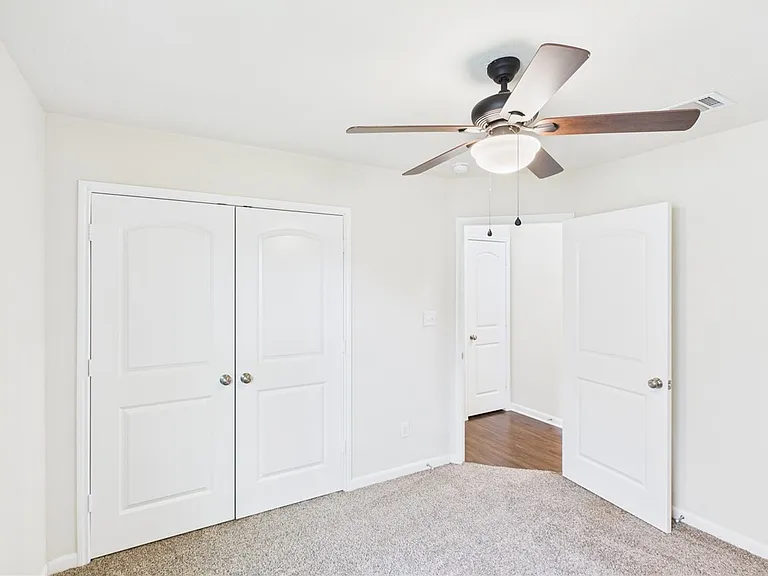 2102 Polmont Dr — Photo 16
