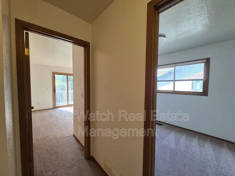 6872 Tamir Ave — Photo 15