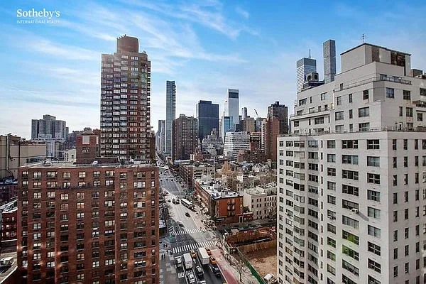 Rented by Sotheby's International Realty | media 85