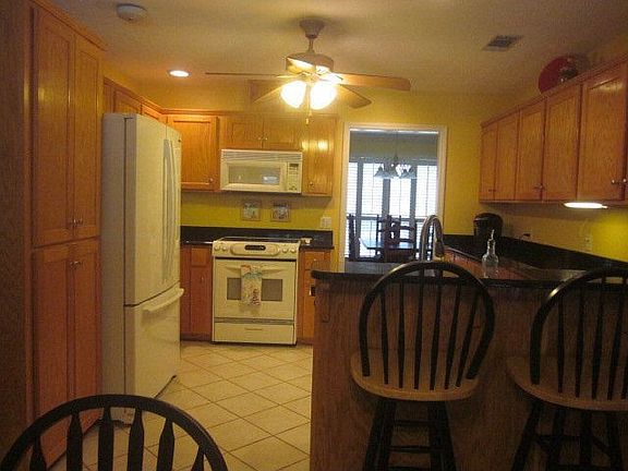 4th image of 107 Marsh Oak Dr