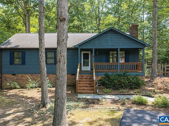 5th image of 9 Chippewa Ln